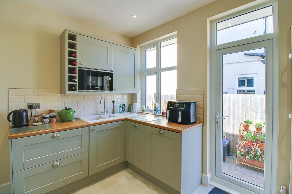 House in Southend-on-Sea - View 4