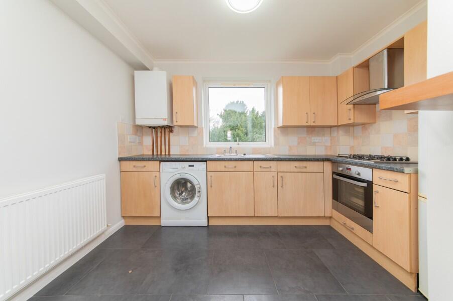 Apartment in London - View 4