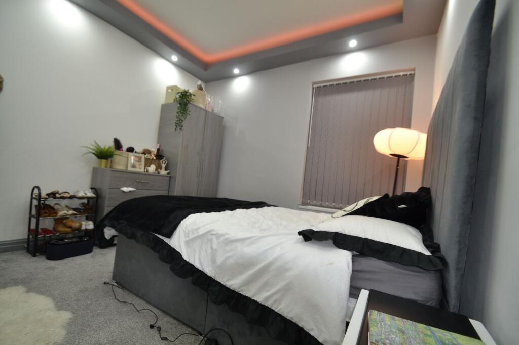 1 bedroom house share for rent