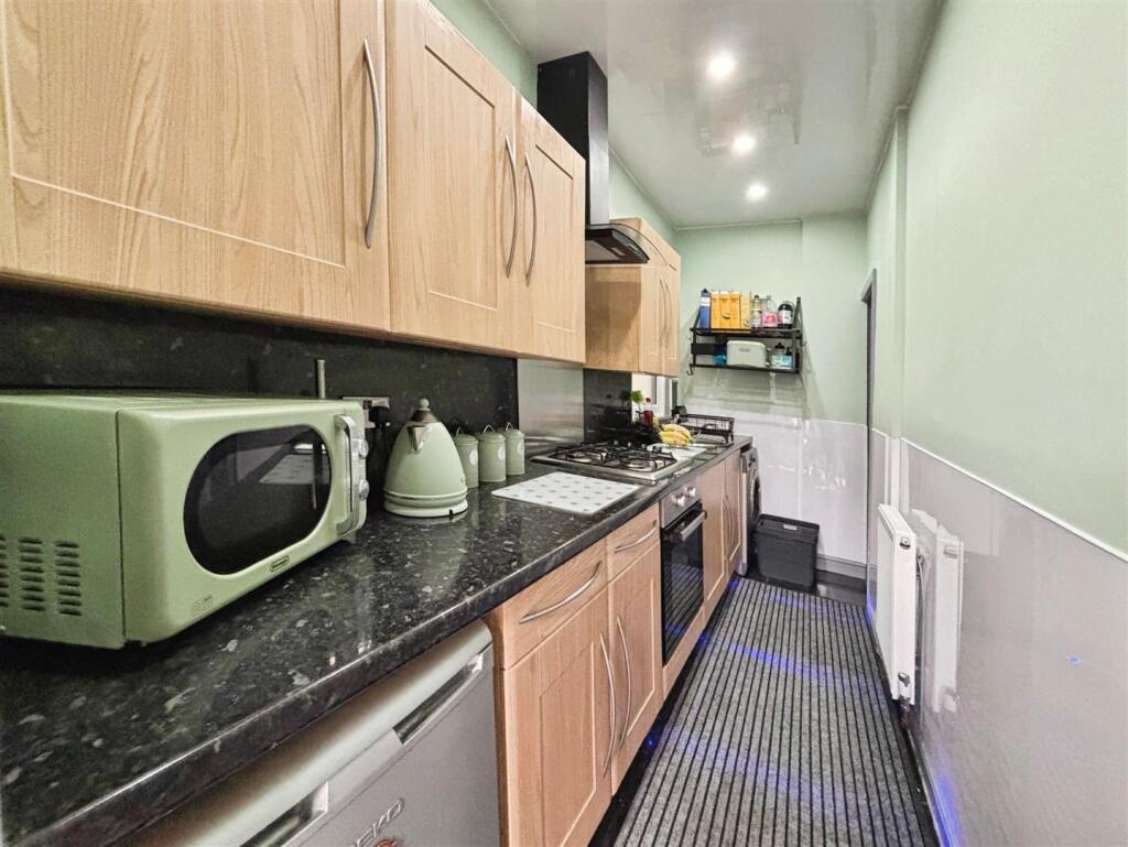 Additional image 5 of Holly Street, Bradford, BD6 3NF