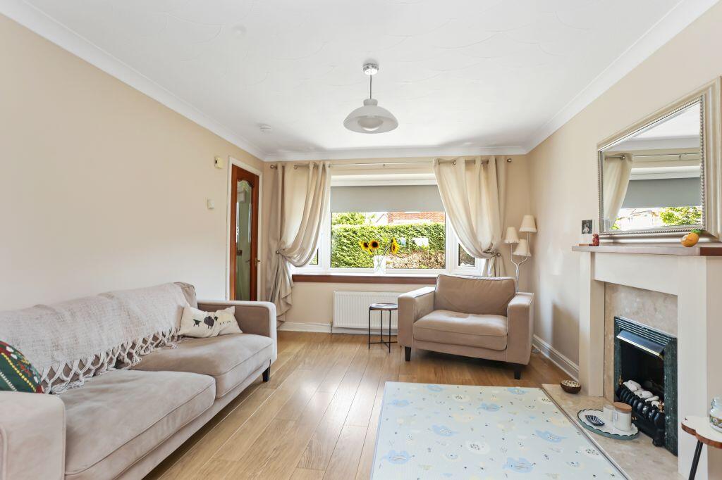 House in Edinburgh, Cleikimin, Craigmillar - View 3