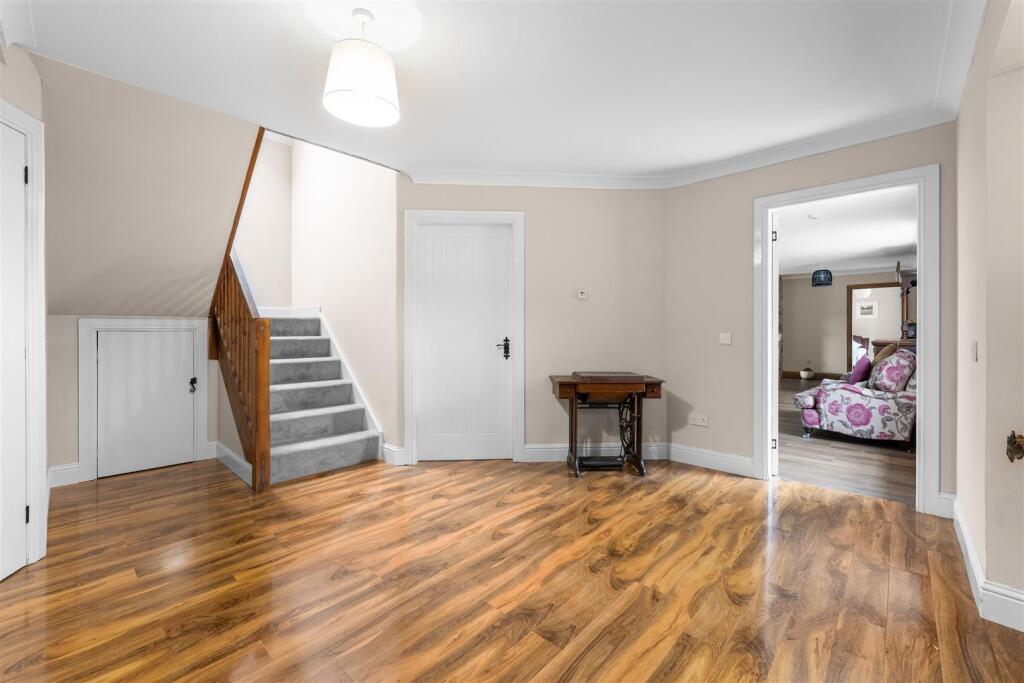 House in Motherwell - View 2