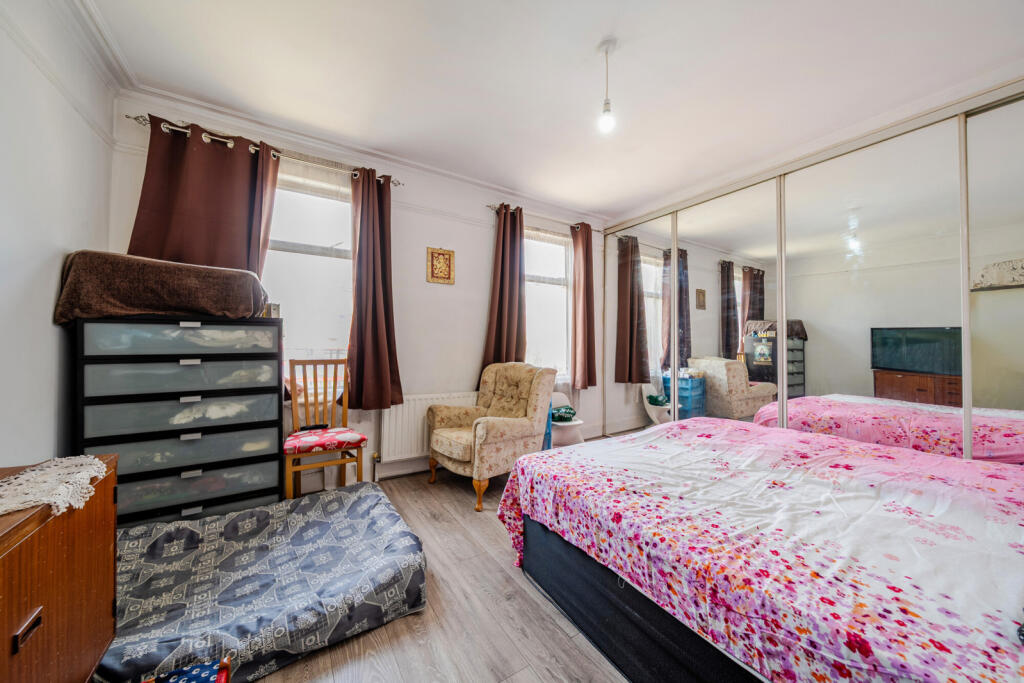 House in London - View 5