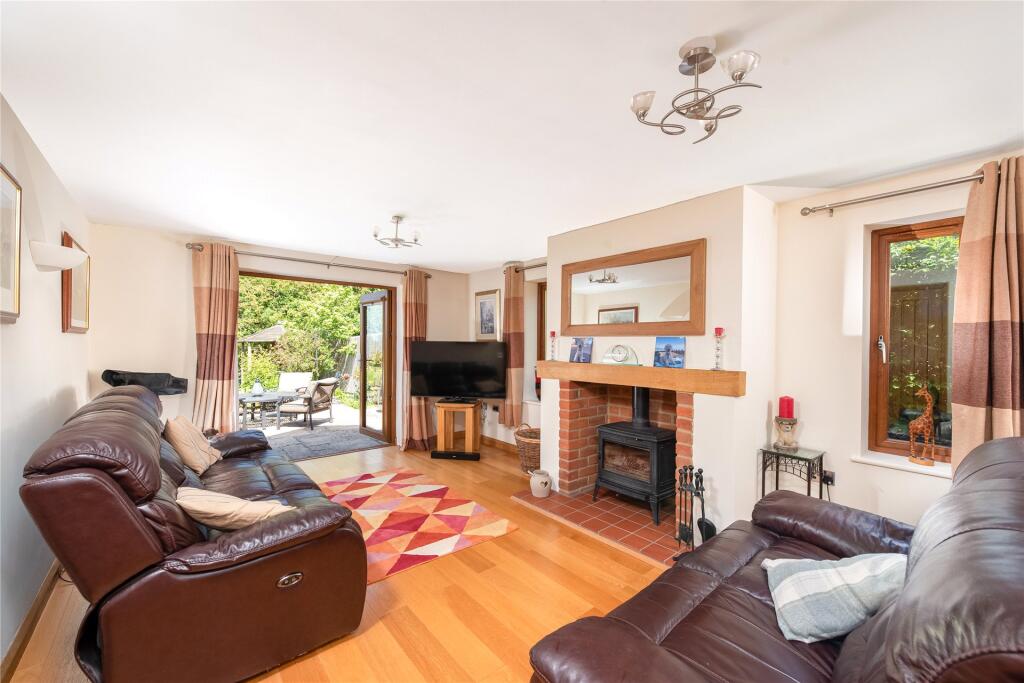 Nash Road, Great Horwood, Buckinghamshire, MK17 photo 4