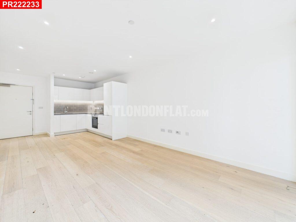 Main image of property: Silvertown – 2 Bedrooms Flat