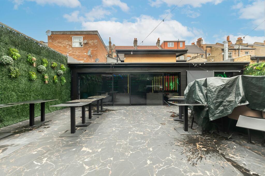 662664 Lea Bridge Road 14.jpg
