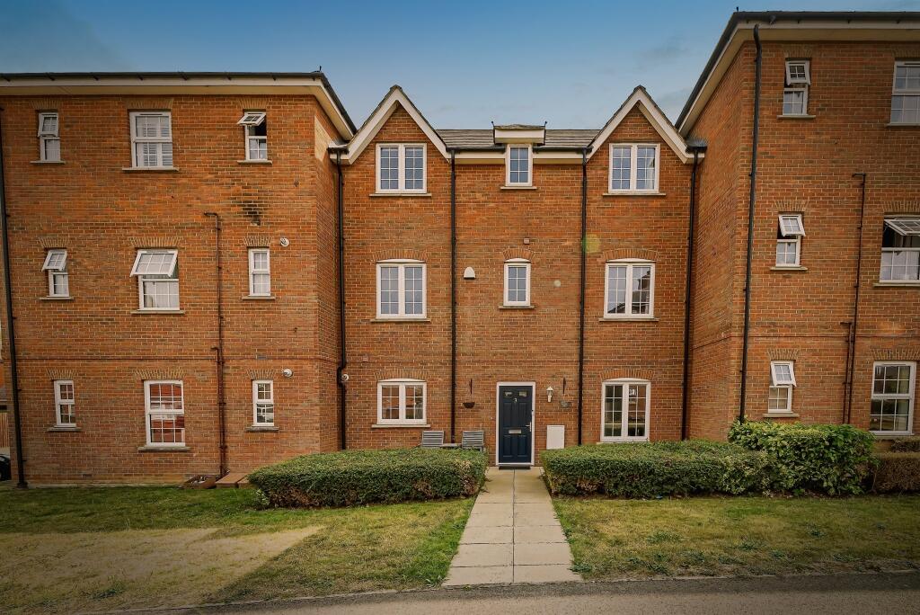 Main image of property: Howards Hill Green, Aylesbury