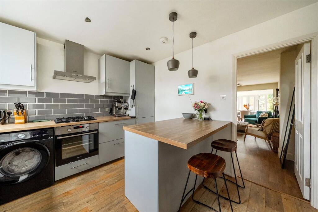 Brighton Road, Surbiton, KT6 photo 2