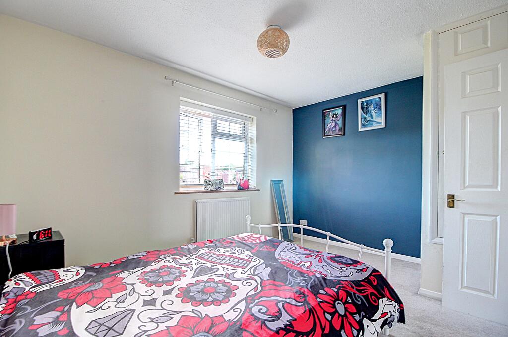 House in Basingstoke and Deane, Brighton Hill - More