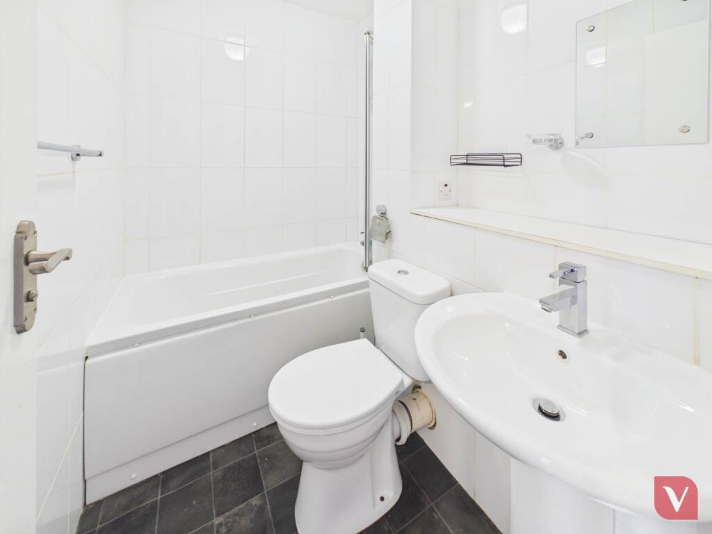 Apartment in Luton - View 4