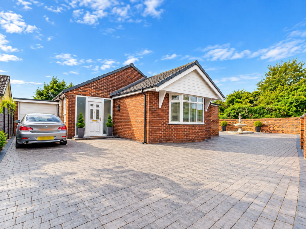 Main image of property: Kinloch Way, Ormskirk, L39