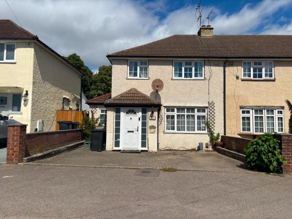 Coombes Road, London Colney, AL2