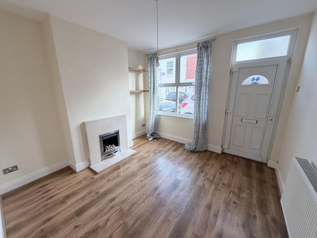 Charles Street, Hinckley photo 2