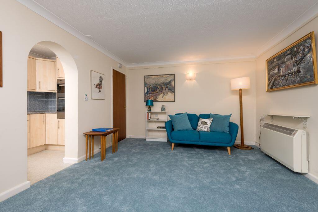Apartment in Edinburgh, The Grange - View 3