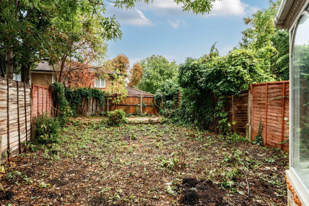 House in London - View 3