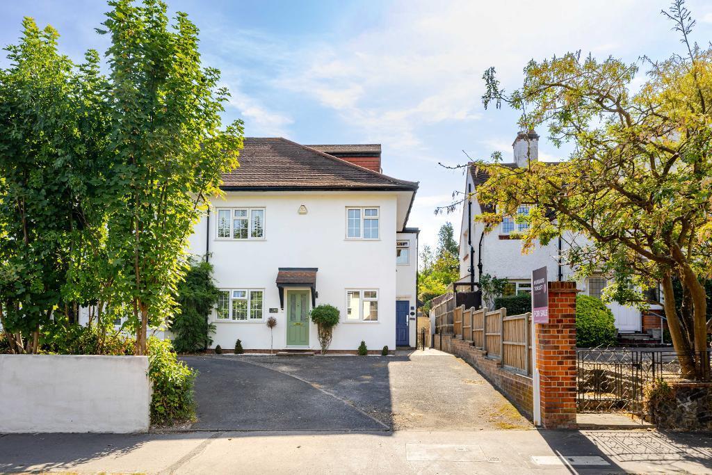 Main image of property: Melville Avenue, South Croydon, CR2 7HY