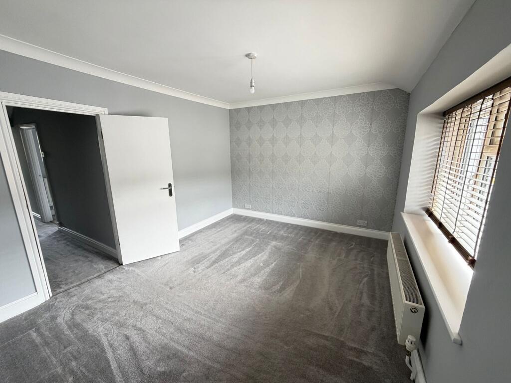 Beaconsfield Street, Neath, Neath Port Talbot. - More
