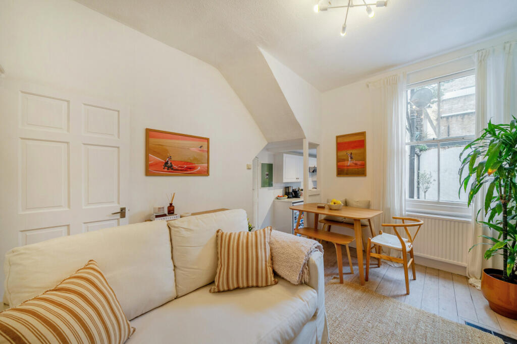 Apartment in London - More