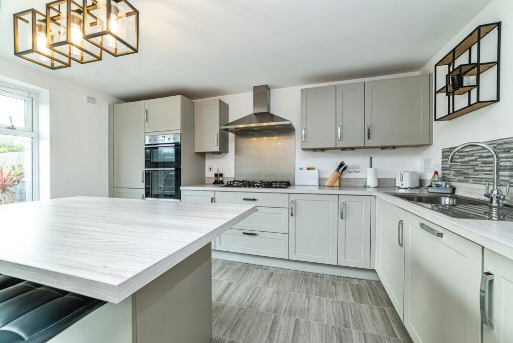 House in Reading, Greenham - View 2