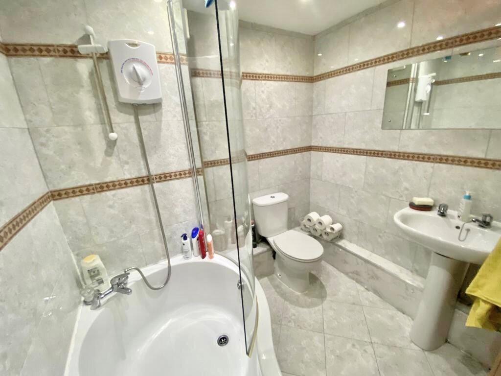 Apartment in Manchester - More