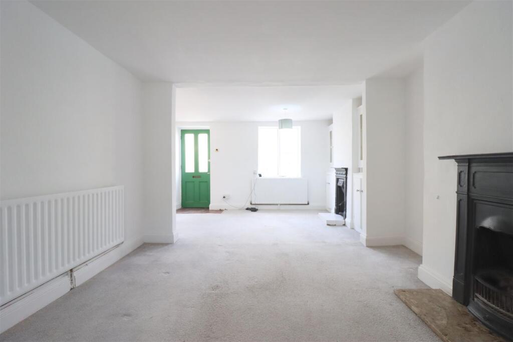 House in Northampton - View 4