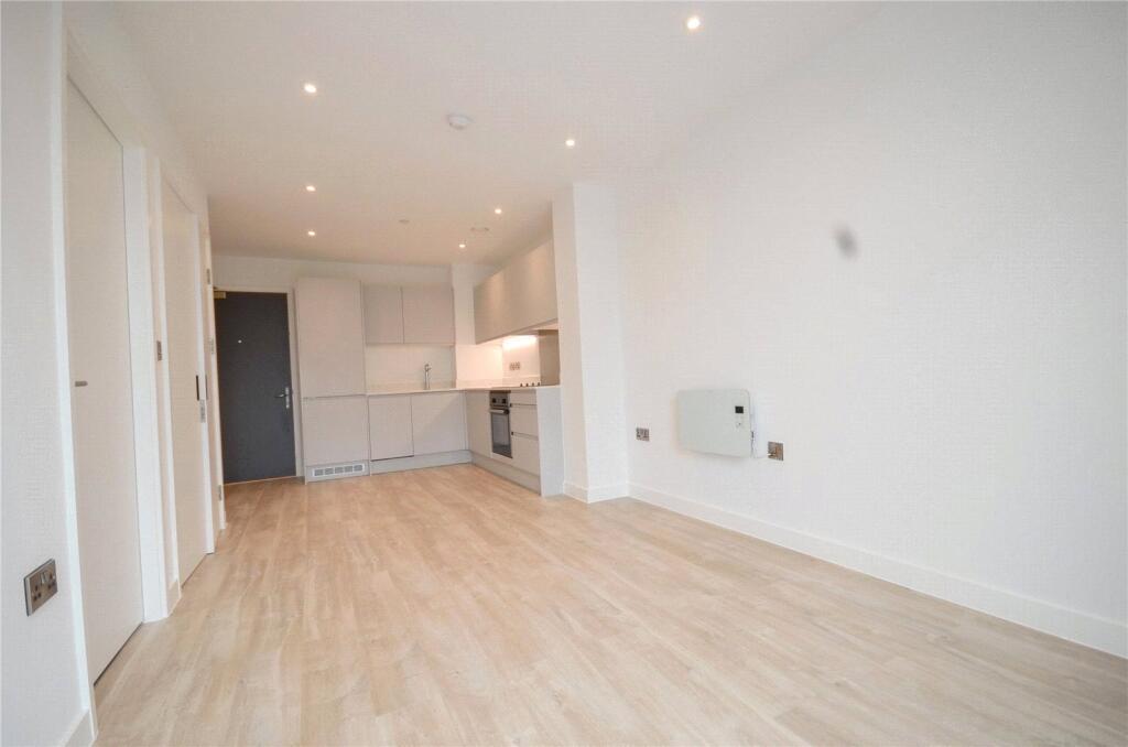 Apartment in Manchester - More