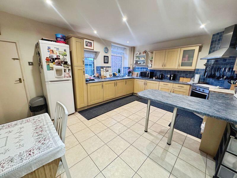 House in Gateshead, Ryton - View 2