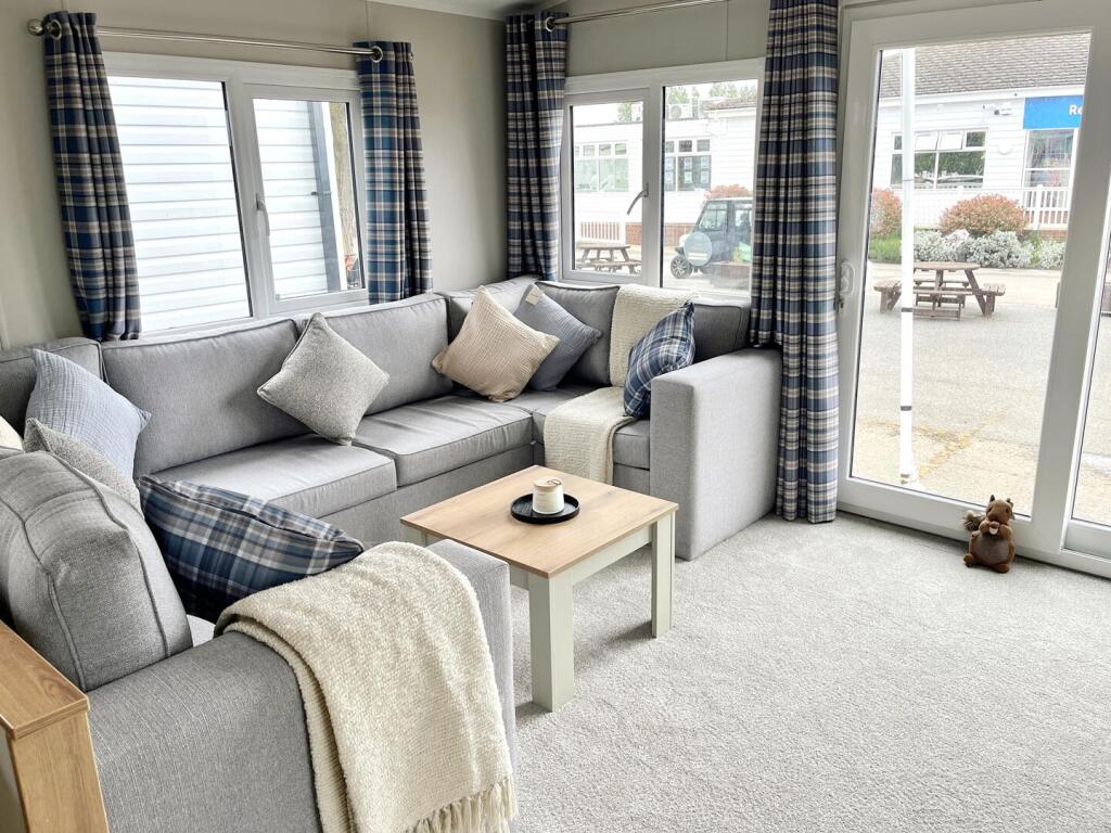 2-bed caravan on Manor Park Holiday Park, Manor Road, Hunstanton, PE36 5AZ, £58,995