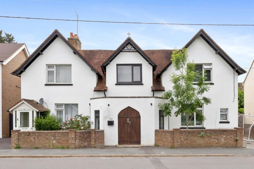 Main image of property: Cuckfield Road, Hurstpierpoint, Hassocks, BN6
