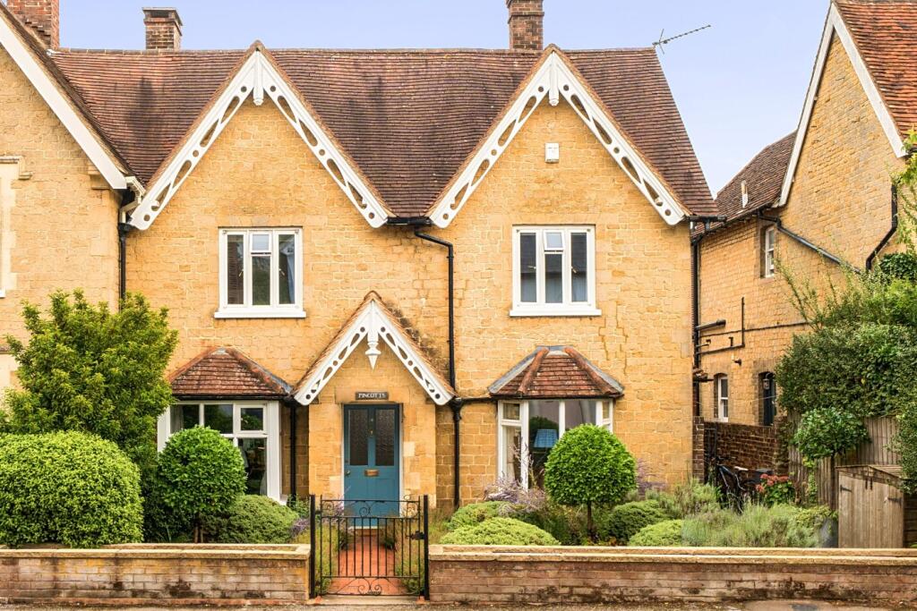 Main image of property: Petworth Road, Haslemere, GU27
