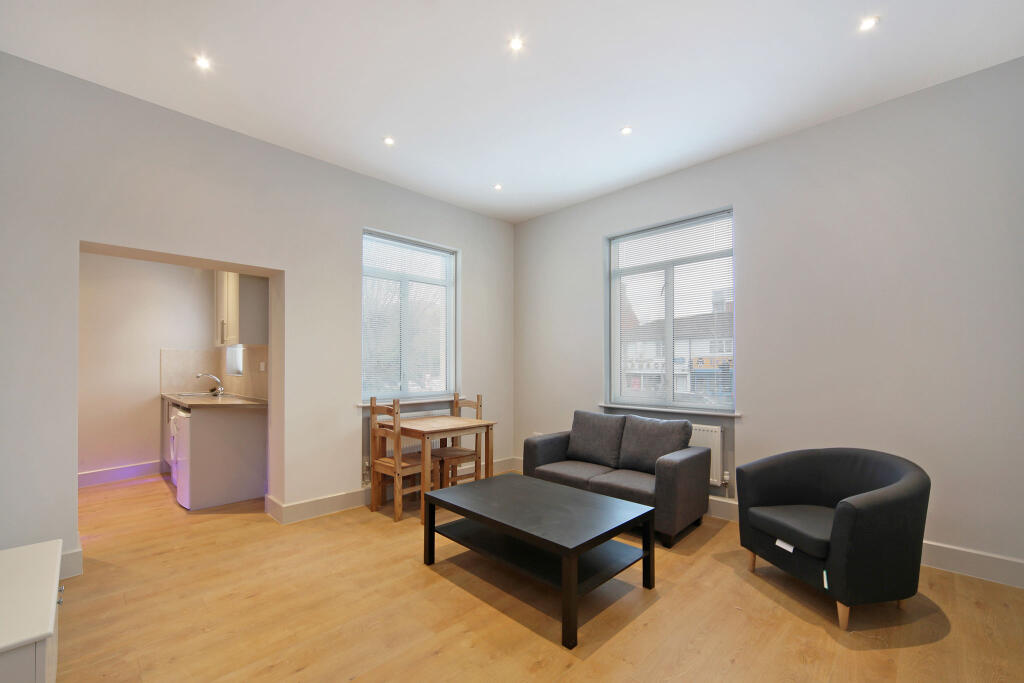 Main image of property: London Road, CROYDON, CR0 3PF