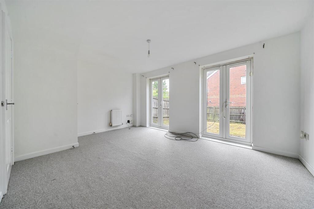 Smedley Close, Nottingham photo 3