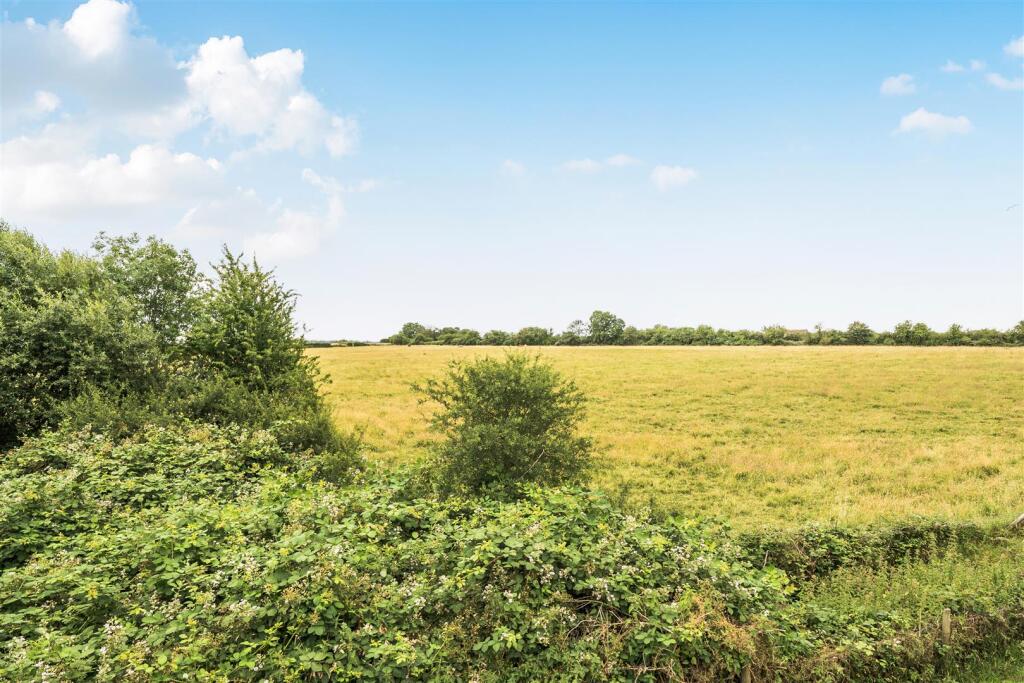 House in Swindon, Wiltshire - View 2