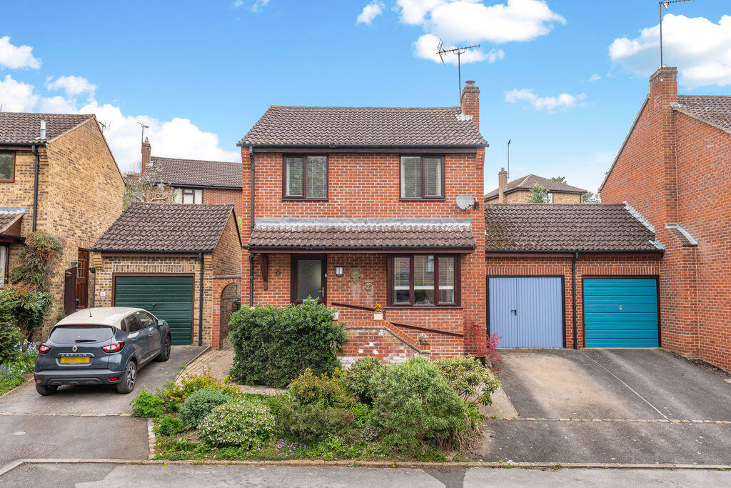 Main image of property: Foscote Rise, Banbury
