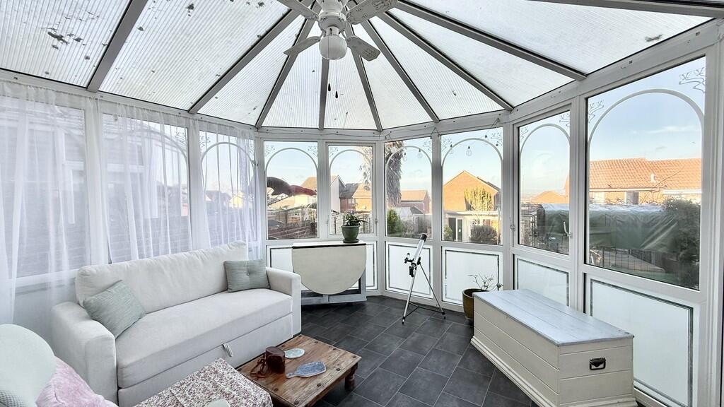 House in Westbury, Leigh Park - View 5