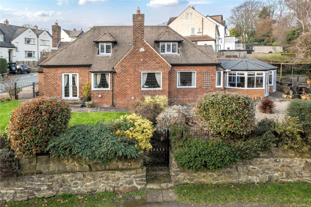 Main image of property: Layton Mount, Rawdon, Leeds, West Yorkshire