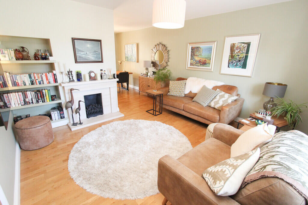 House in London - View 2