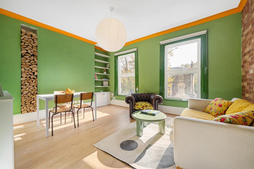 2-bed flat on Coldharbour Lane, SW9, £450,000