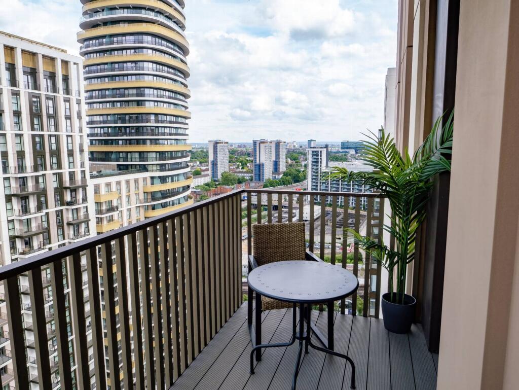 Apartment in London, Shepherd's Bush - View 5