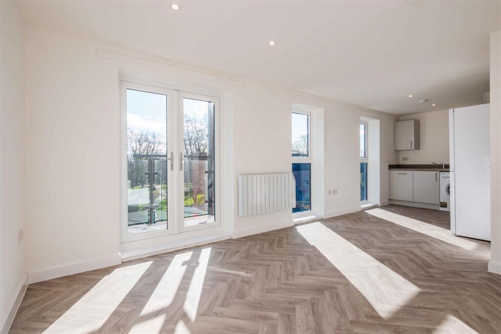 Apartment in Coventry - View 5