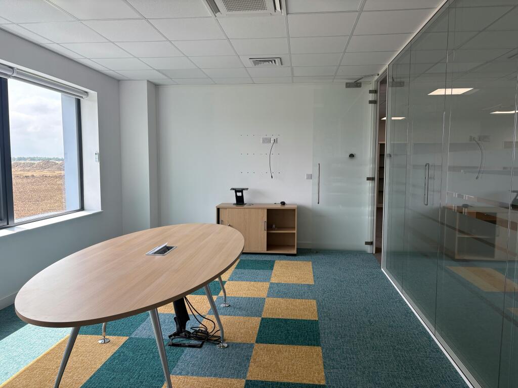 10F - Meeting Room