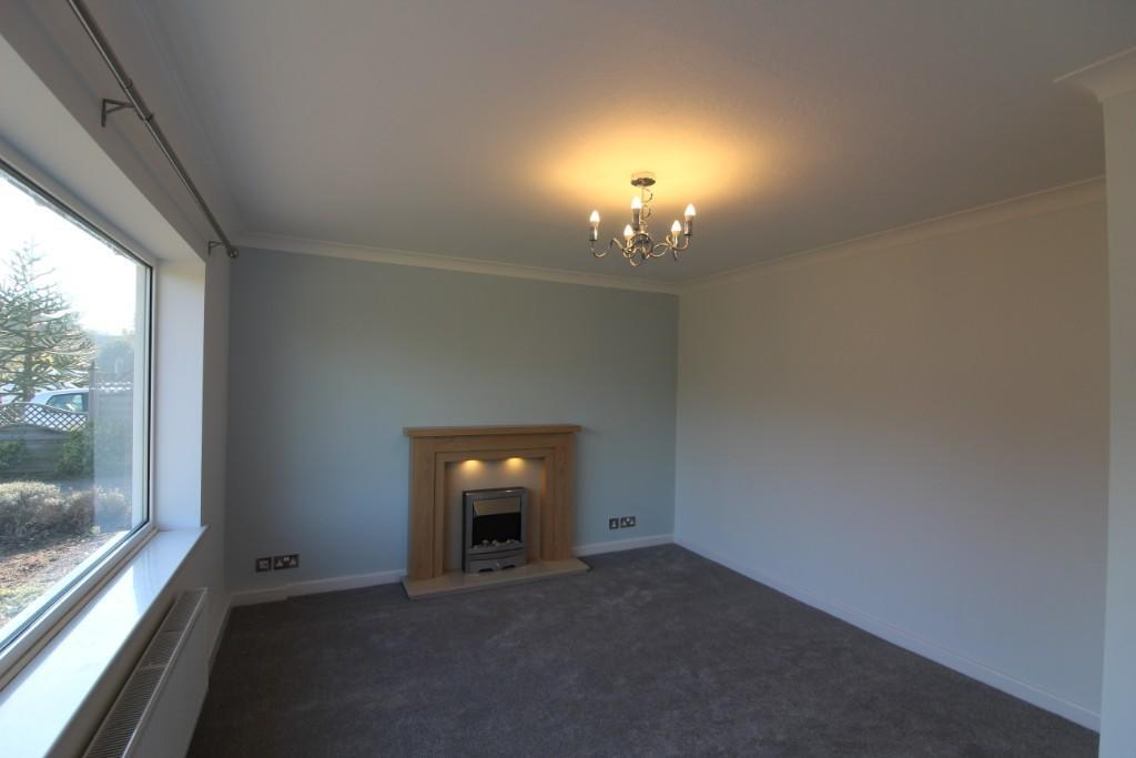House in Lincoln - View 5