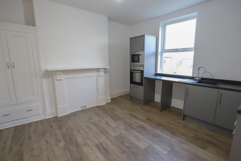 Apartment in Lancaster - View 4