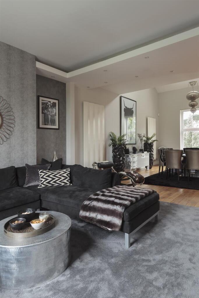 Penthouse, Daveylands, Wilmslow photo 2