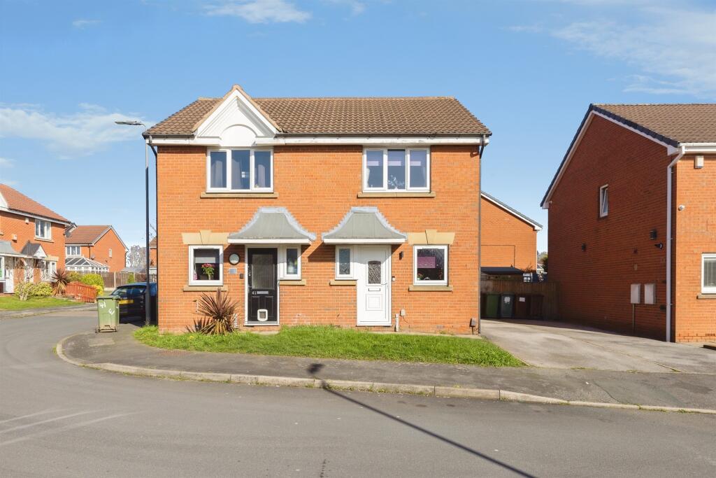 Main image of property: Holly Approach, Ossett