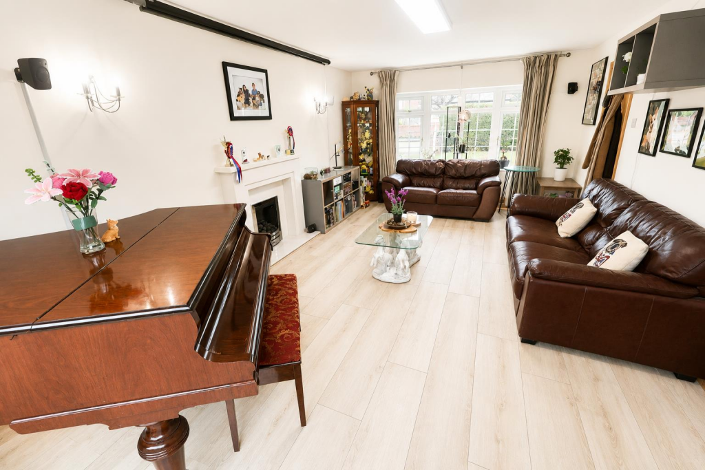 House in Llandudno, Acton - More