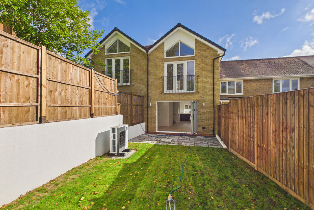 House in Hemel Hempstead - View 2