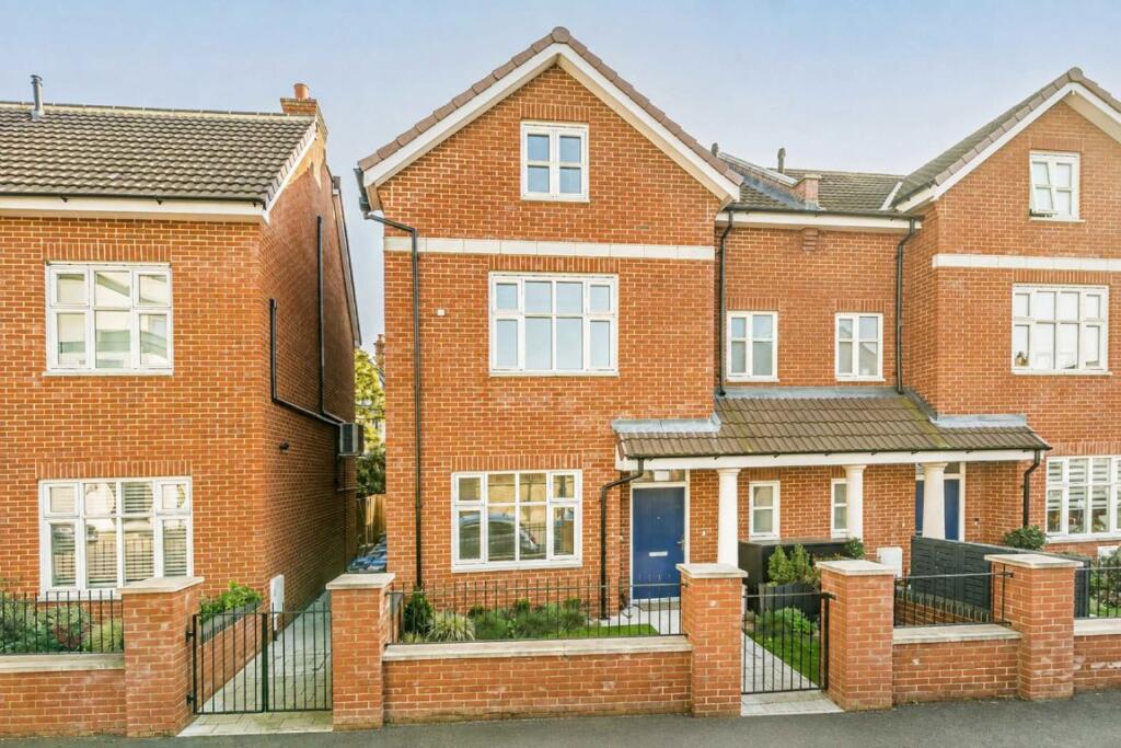 Main image of property: The Crescent, Wimbledon Park