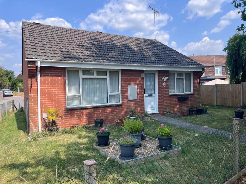 Main image of property: Lodbourne Gardens, Gillingham