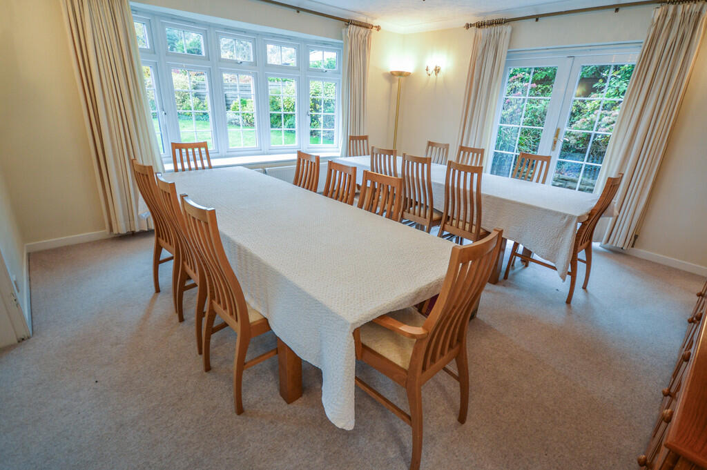 Bonville Chase, Altrincham, WA14 photo 4